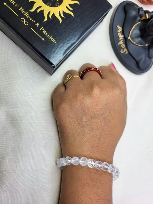 Clear Quartz Bracelet (Diamond Cut)